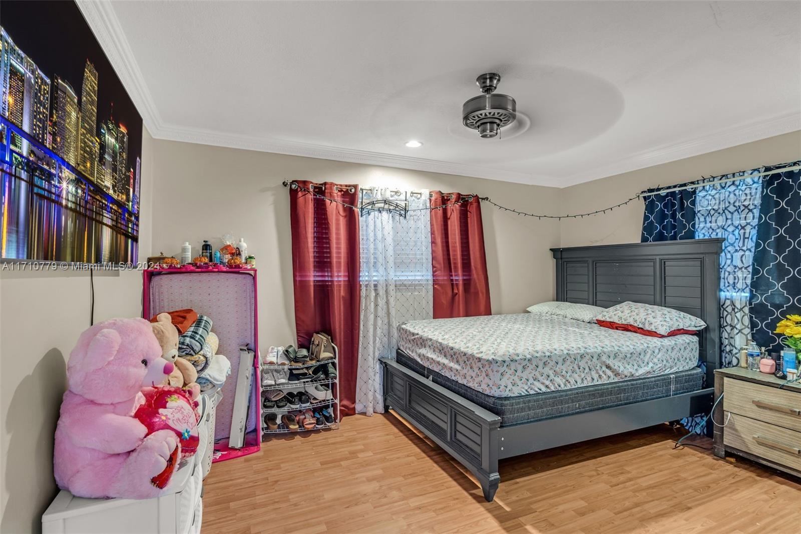 6707 4 / 2 1772 sq. ft. $ 2025-08-14 0 foto