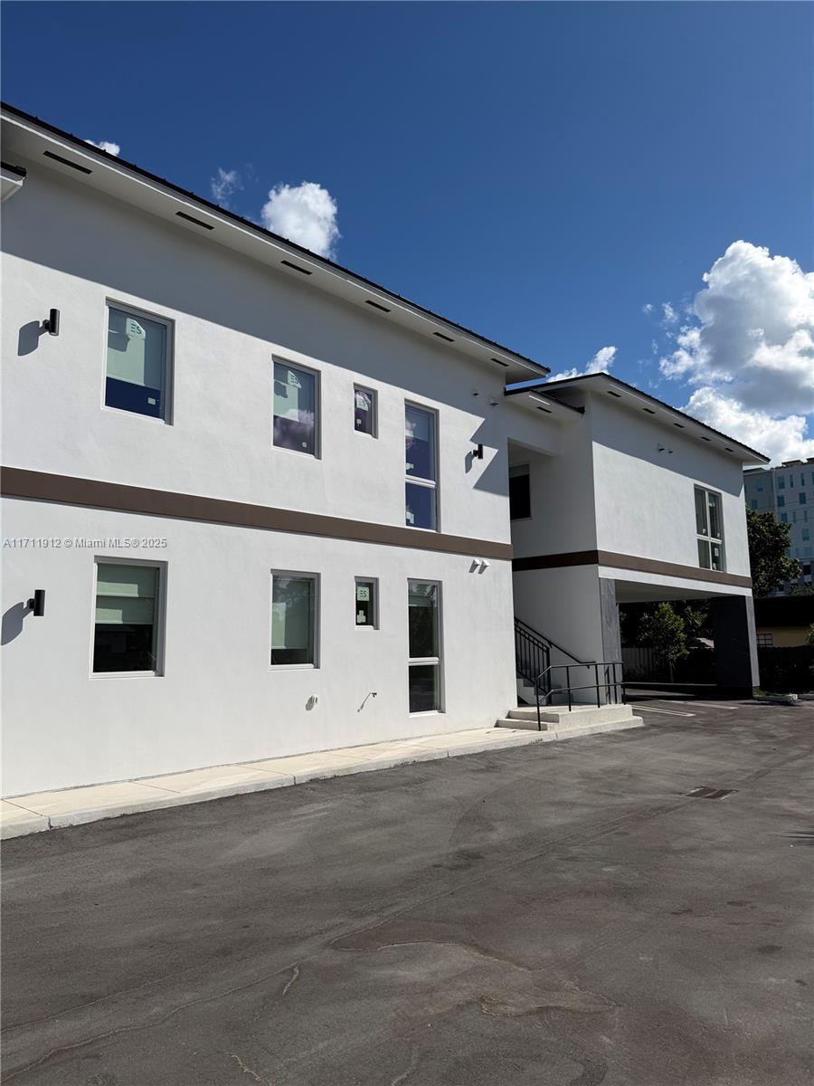 See details / sq. ft. $ 2024-12-18 0 Photo