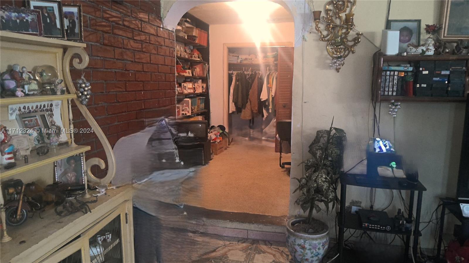 See details 8190 4 / 3 2250 sq. ft. $ 2025-07-09 0 Photo