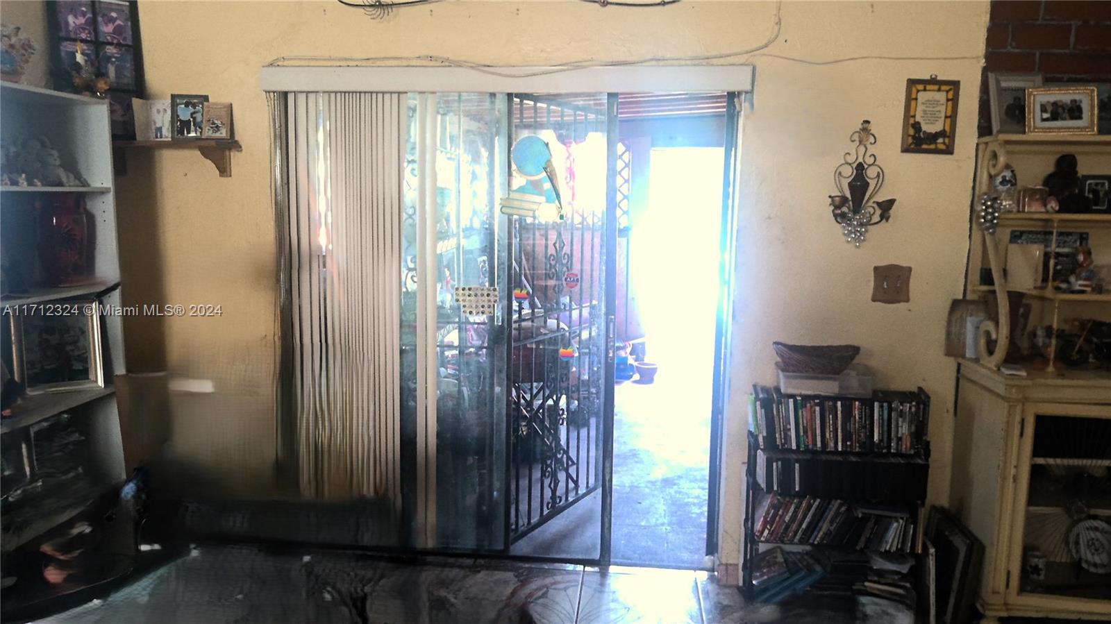 See details 8190 4 / 3 2250 sq. ft. $ 2025-07-09 0 Photo