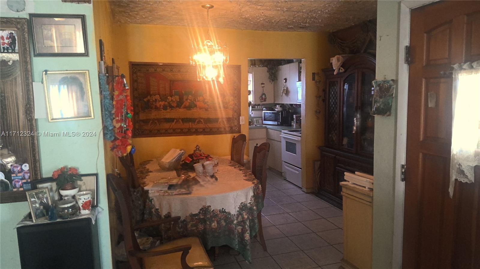 See details 8190 4 / 3 2250 sq. ft. $ 2025-07-09 0 Photo