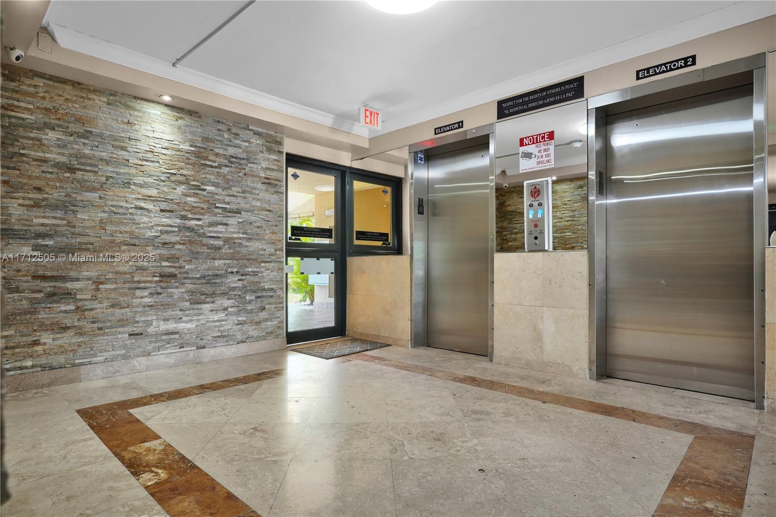 4B 1 / 2 808 sq. ft. $ 2025-09-12 0 foto