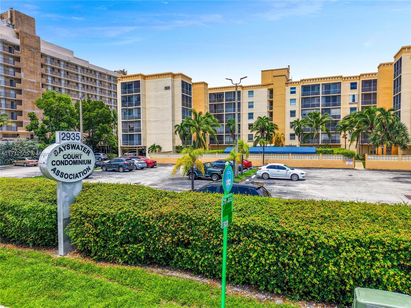 4B 1 / 2 808 sq. ft. $ 2025-09-12 0 foto