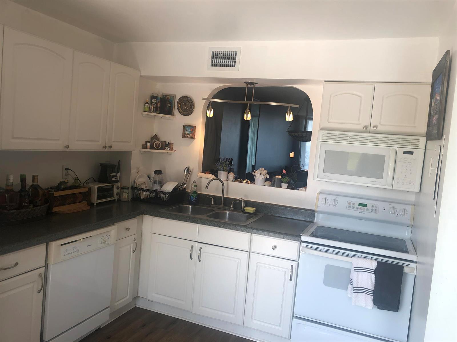 See details 103 2 / 2 1135 sq. ft. $ 2026-02-20 0 Photo