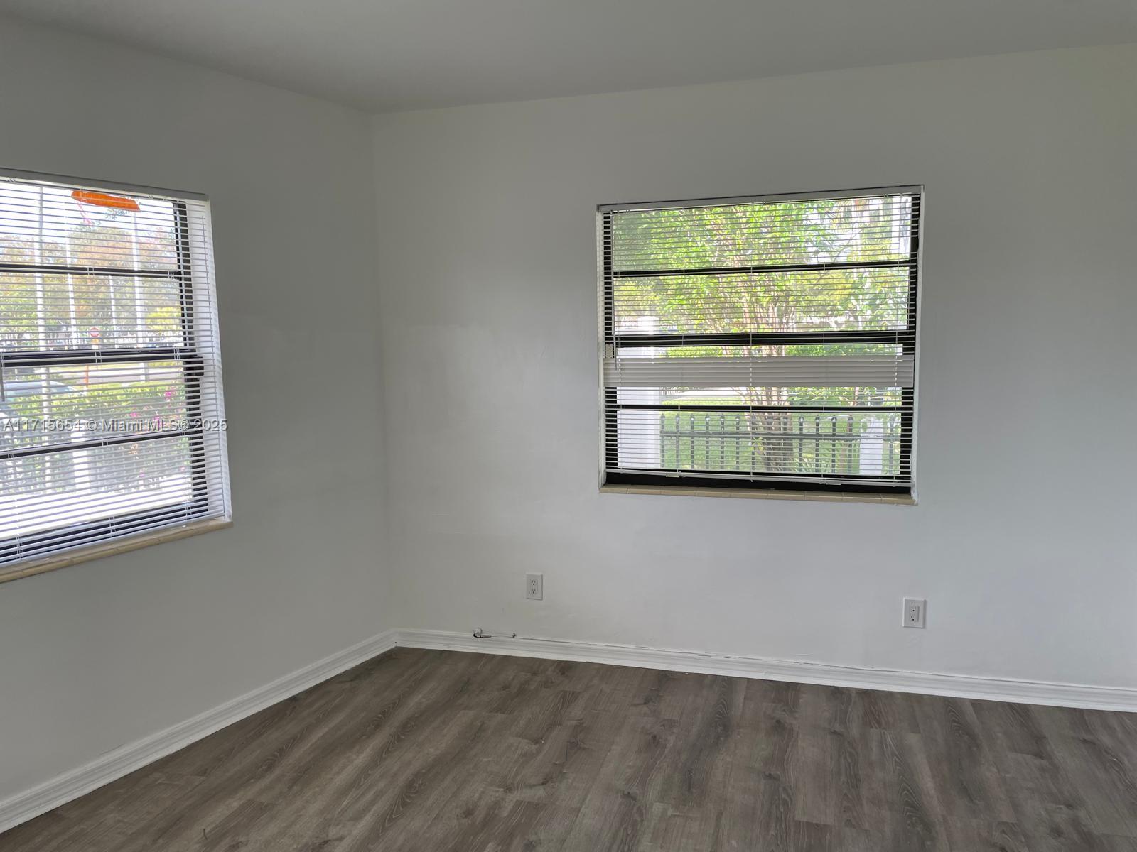 See details / 2822 sq. ft. $ 2025-08-12 0 Photo