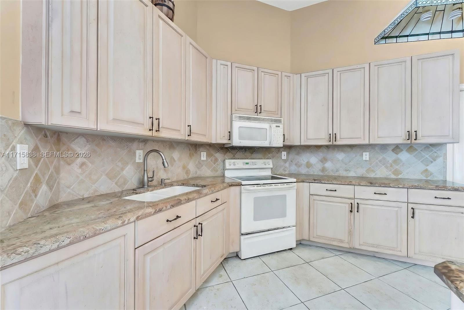 4956 5 / 4 3418 sq. ft. $ 2025-11-18 0 Photo