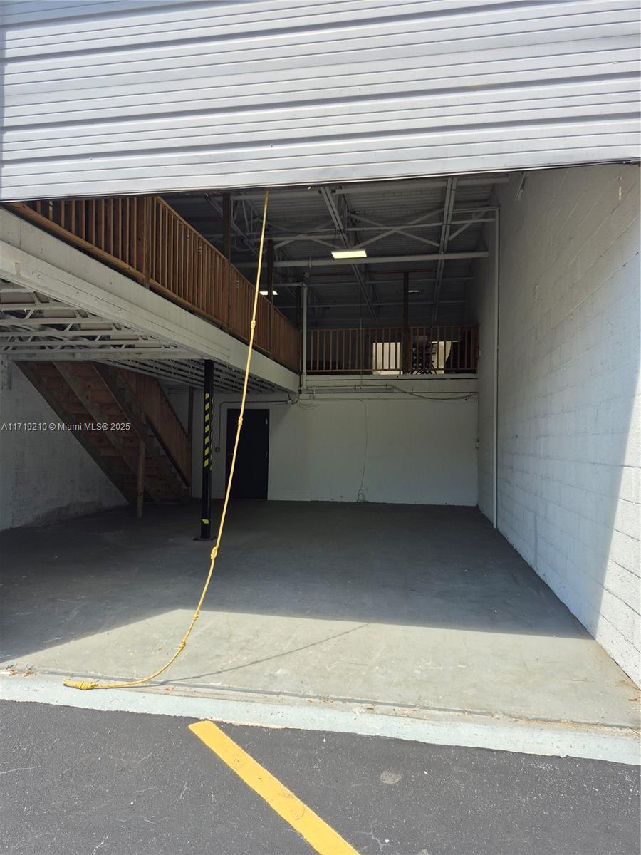 See details A 3 / sq. ft. $ 2025-08-04 0 Photo