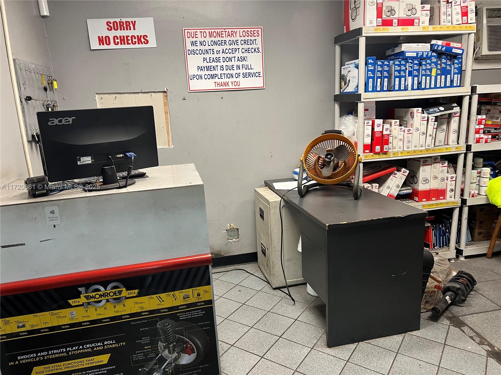   /   sq. ft. $ 2025-01-09 0 Photo