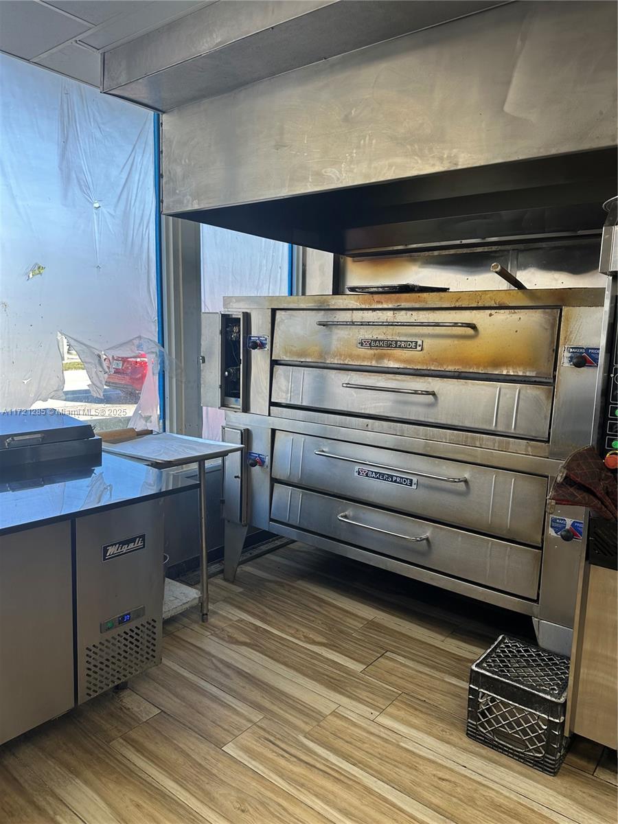 See details / sq. ft. $ 2025-01-09 0 Photo