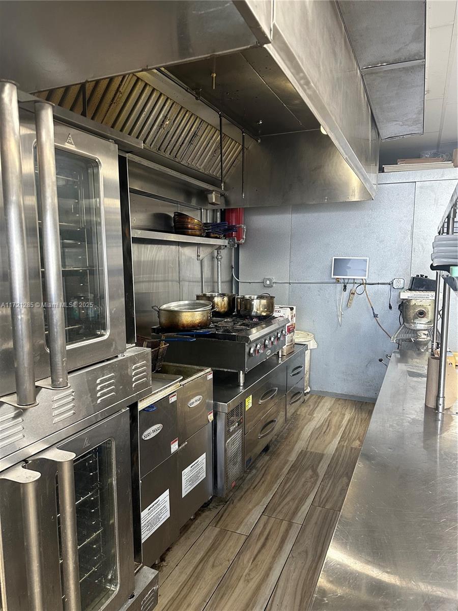 See details / sq. ft. $ 2025-01-09 0 Photo
