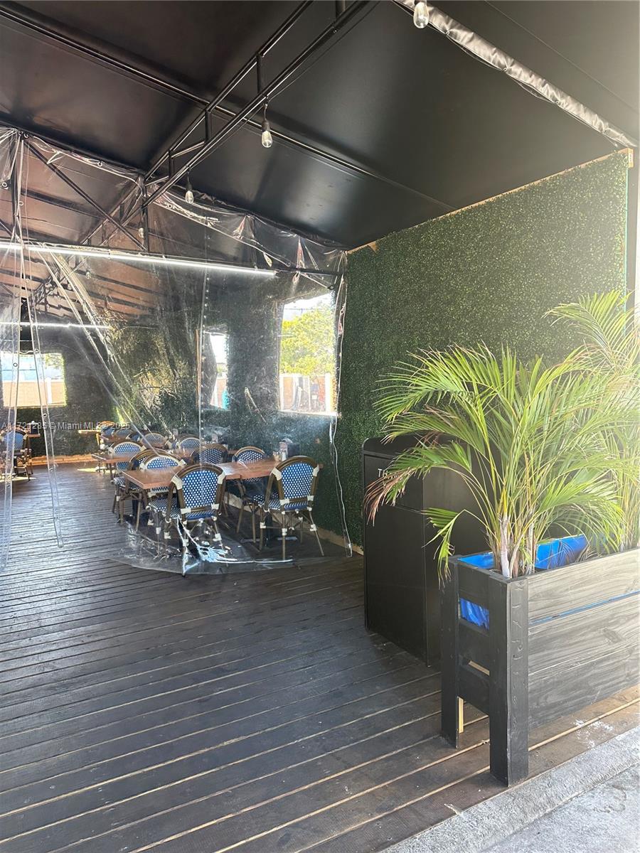 See details / sq. ft. $ 2025-01-09 0 Photo