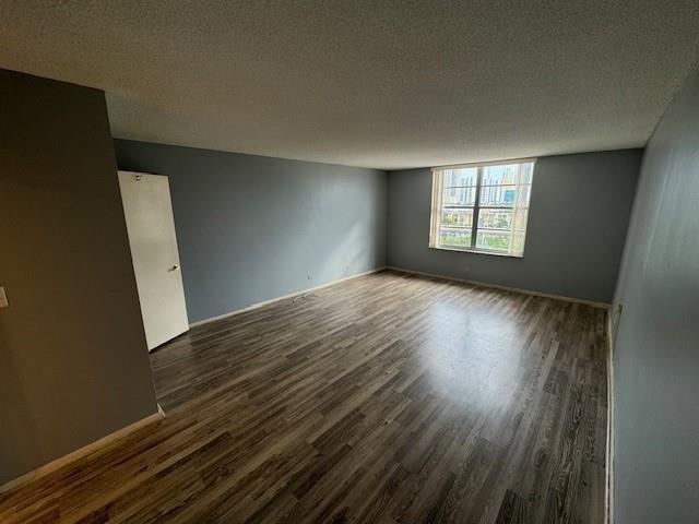 Ver detalles 814 3 / 3 2400 sq. ft. $ 2025-06-10 0 foto