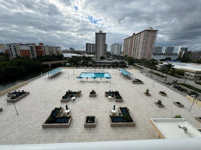 Ver detalles 814 3 / 3 2400 sq. ft. $ 2025-06-10 0 foto