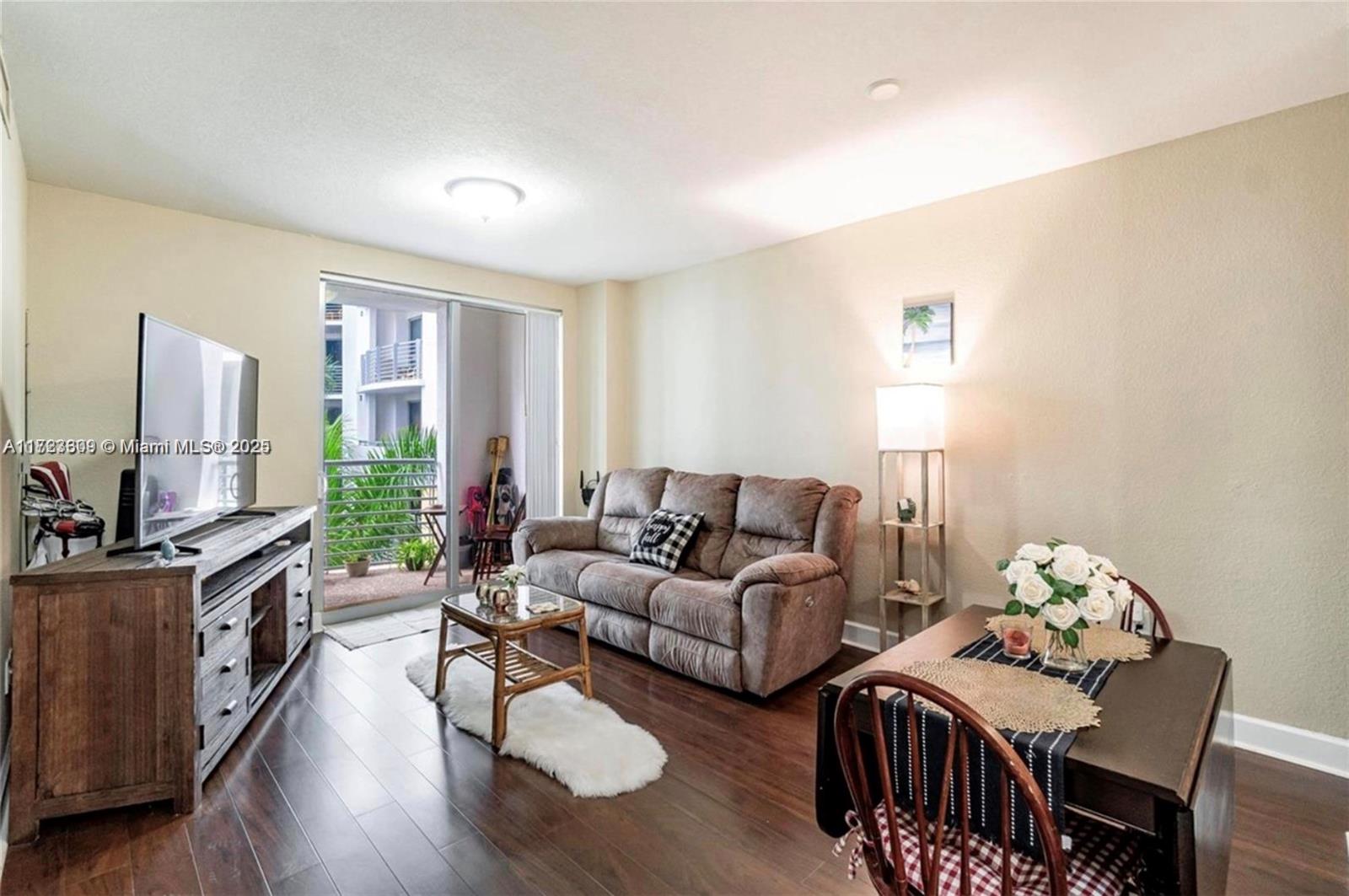 Photo of 1830 Radius Dr  #516, Hollywood, Florida, 33020 - 