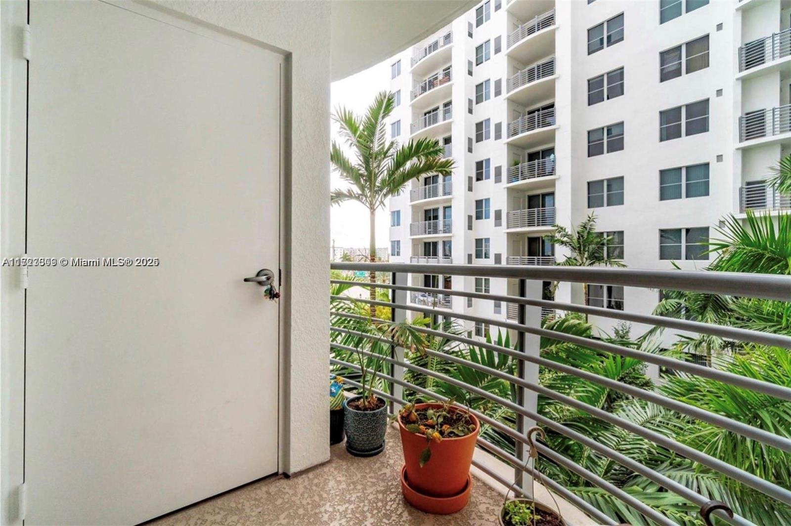 Photo of 1830 Radius Dr  #516, Hollywood, Florida, 33020 - 