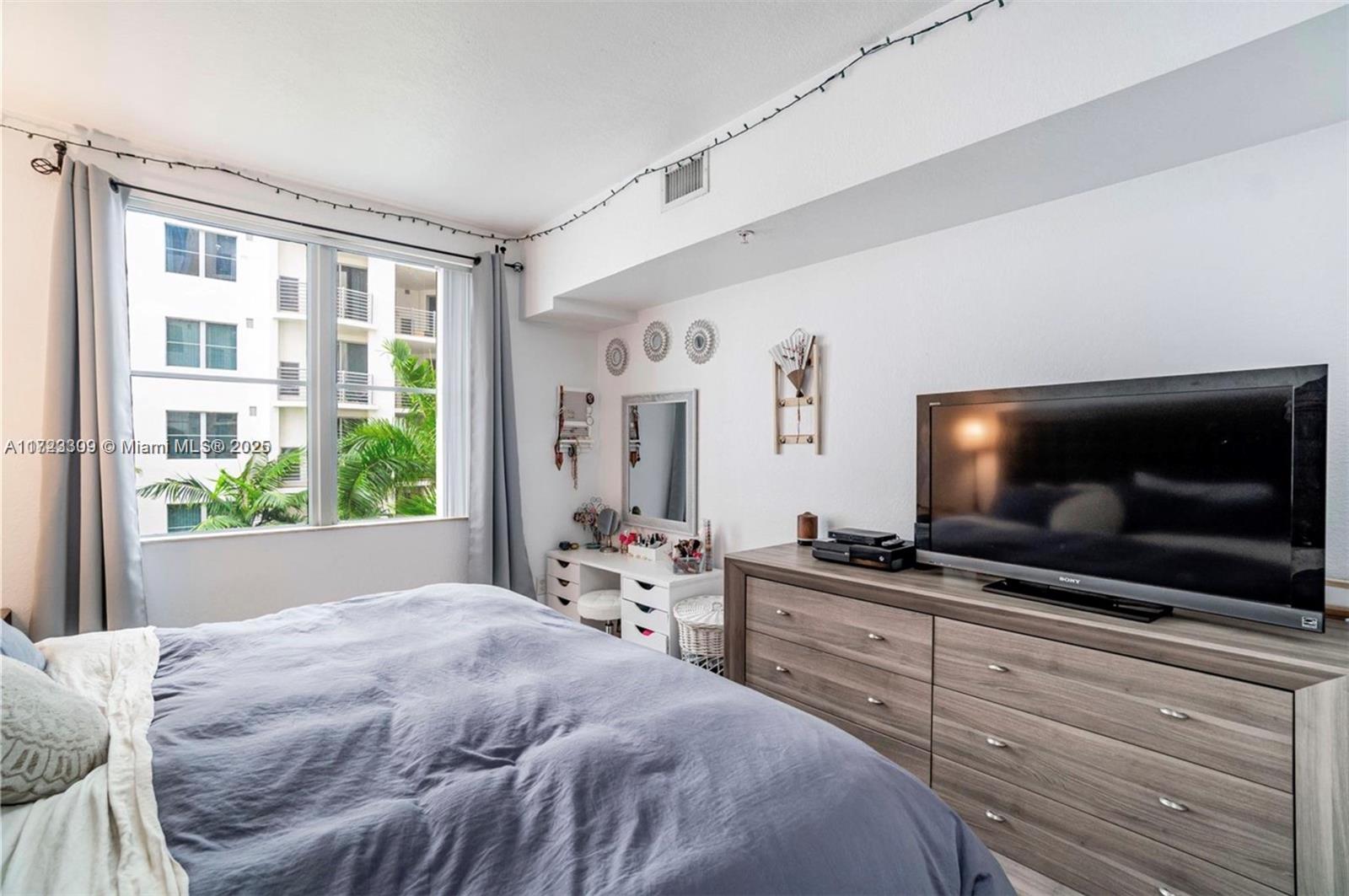 Photo of 1830 Radius Dr  #516, Hollywood, Florida, 33020 - 
