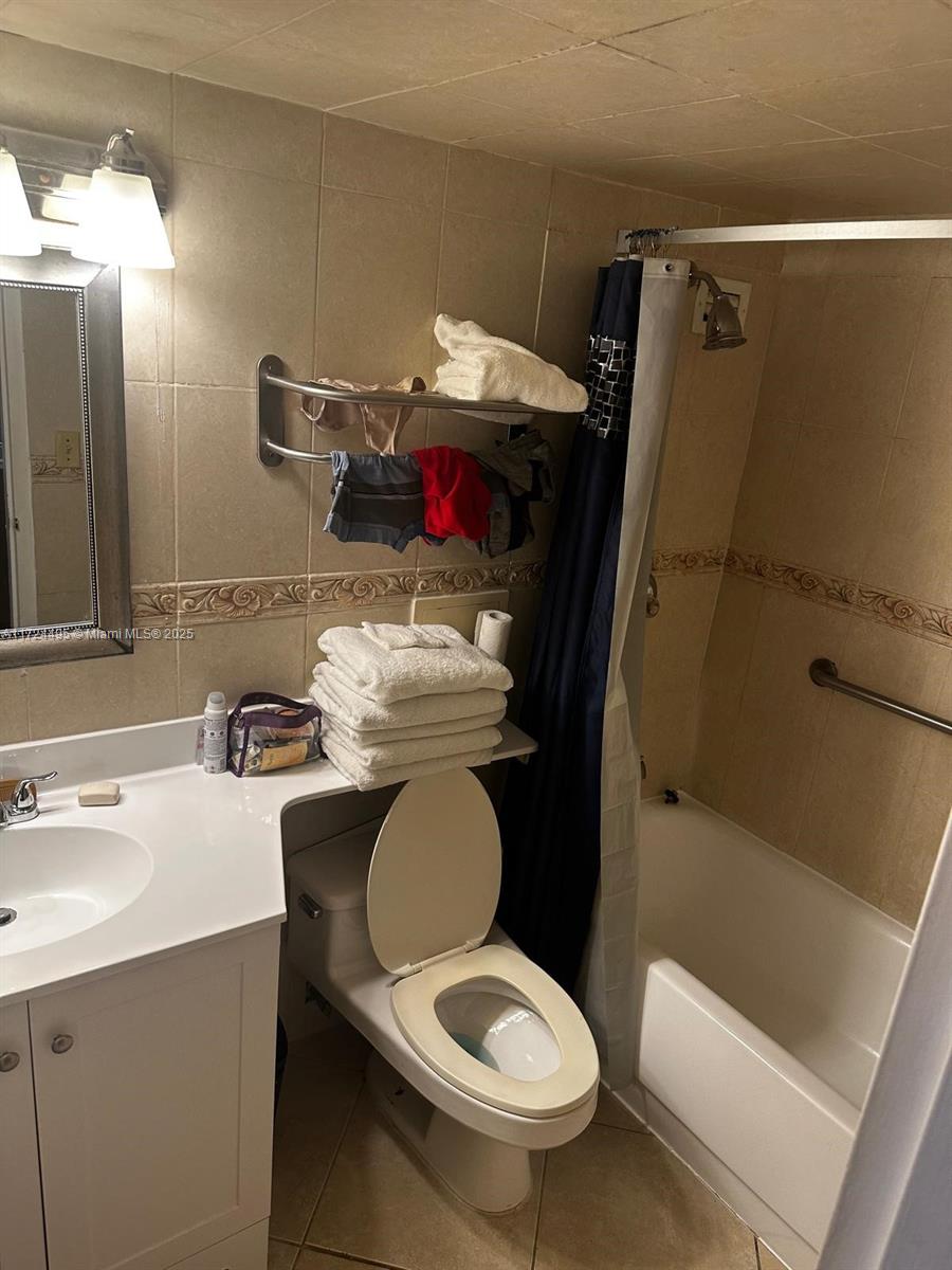 Photo of 19201 Collins Ave  #701, Sunny Isles Beach, Florida, 33160 - 