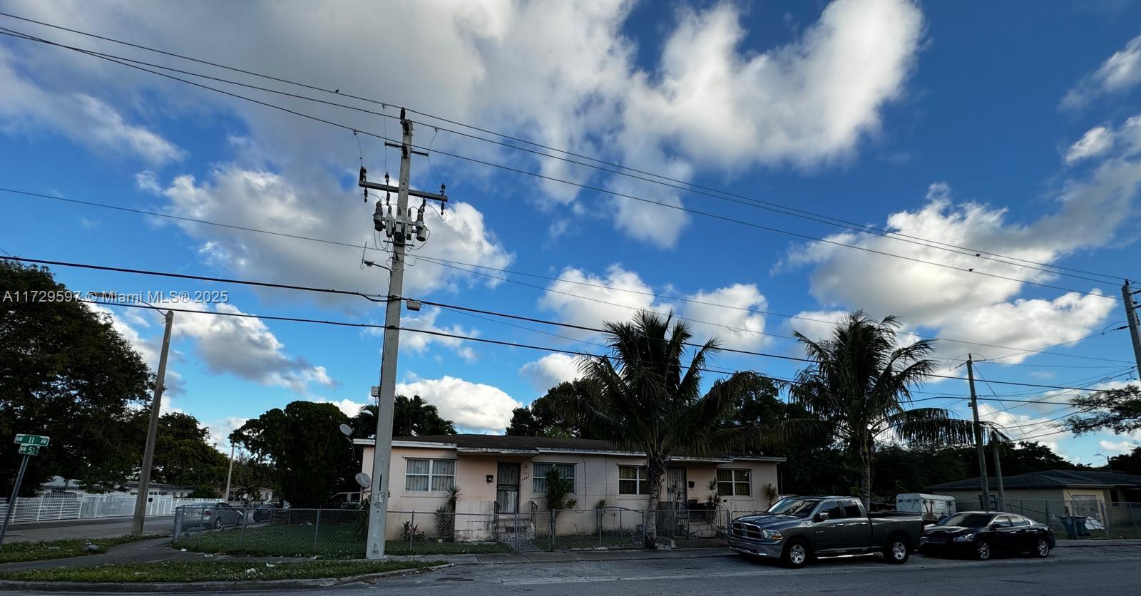  /  1560 sq. ft. $ 2025-01-22 0 Photo