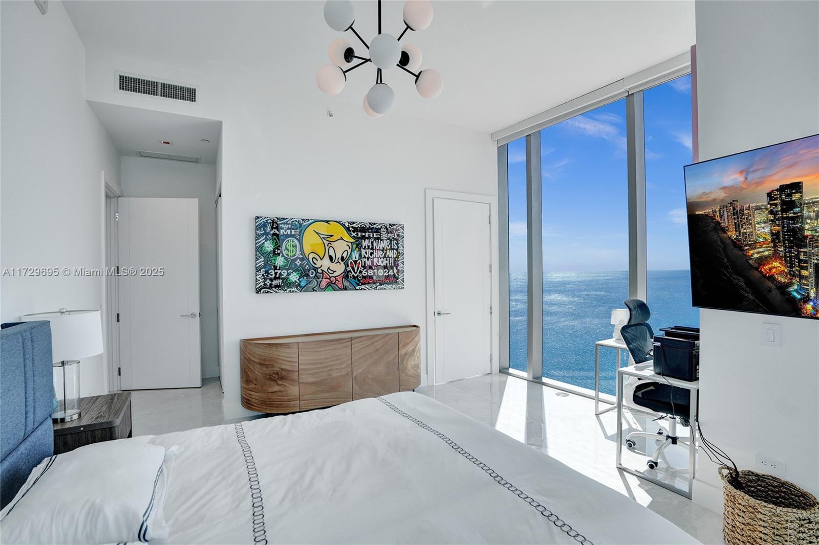 See details 4304 4 / 6 3252 sq. ft. $ 2025-01-22 0 Photo