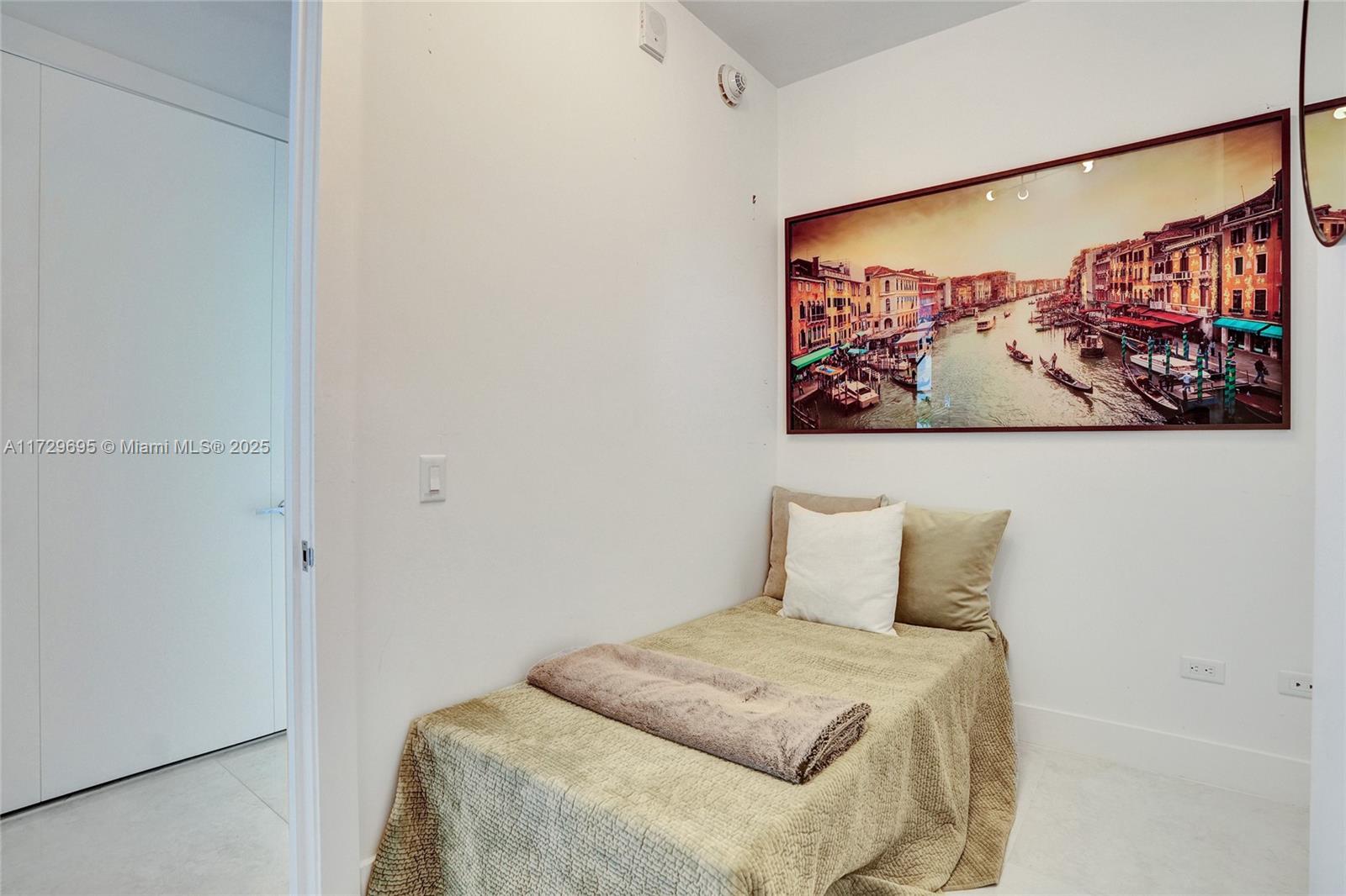 See details 4304 4 / 6 3252 sq. ft. $ 2025-01-22 0 Photo