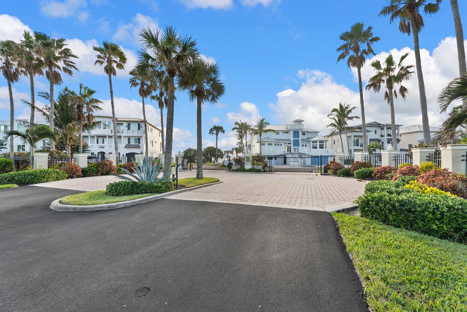 See details / 0 sq. ft. $ 2026-01-04 0 Photo