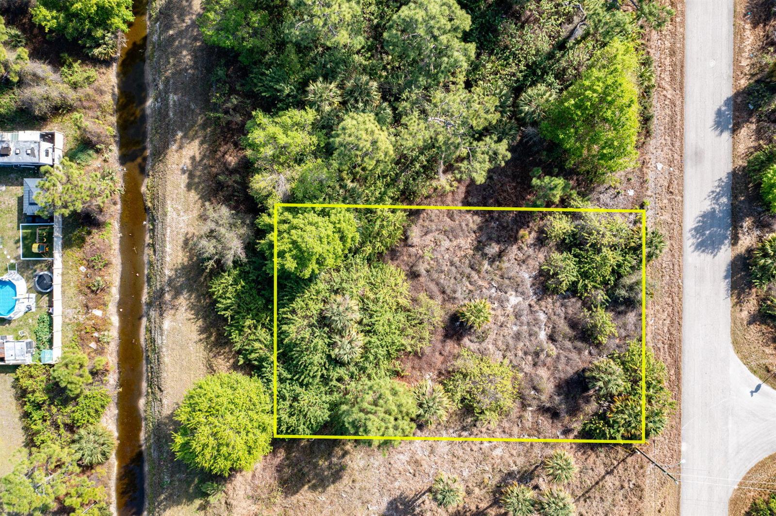   / 0  sq. ft. $ 2025-12-20 0 foto