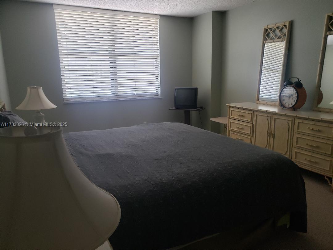 Photo of 2301 OCEAN DR  #1906, Hollywood, Florida, 33019 - BEDROOM