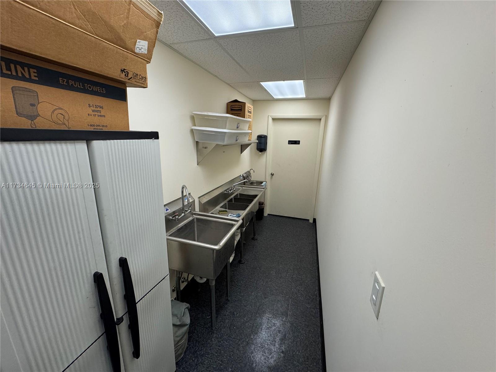 See details / sq. ft. $ 2025-09-09 0 Photo