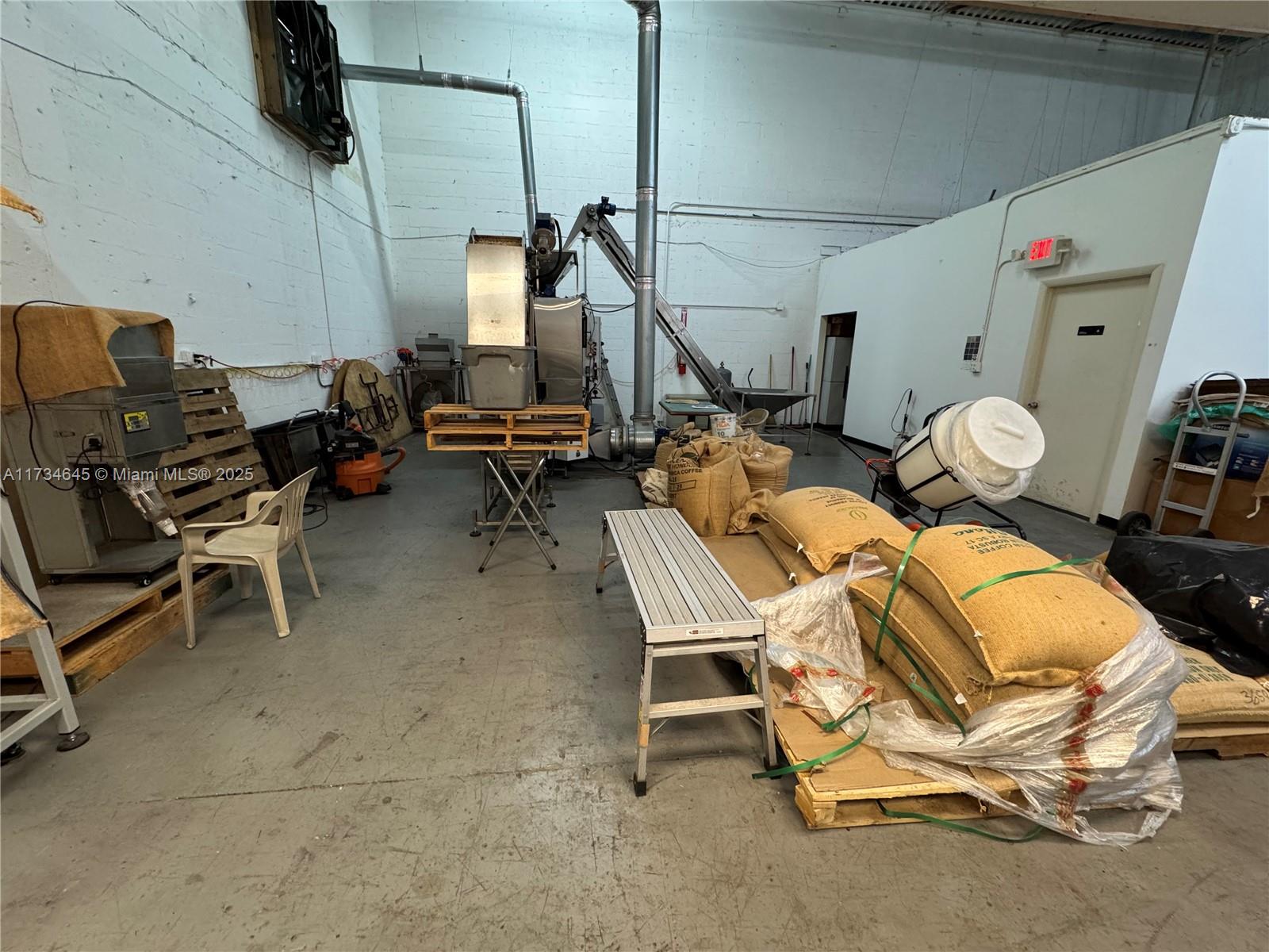 See details / sq. ft. $ 2025-09-09 0 Photo