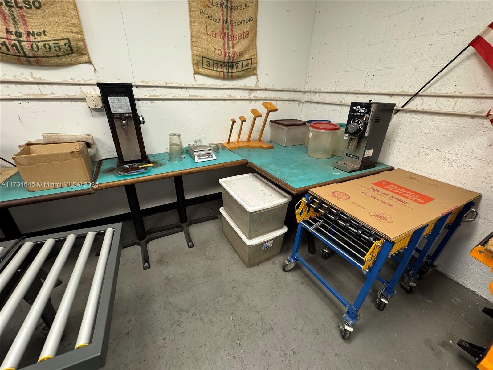 See details / sq. ft. $ 2025-09-09 0 Photo