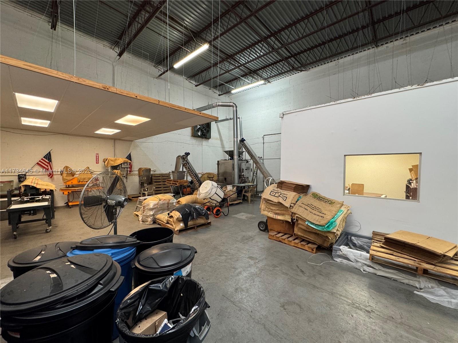 See details / sq. ft. $ 2025-09-09 0 Photo