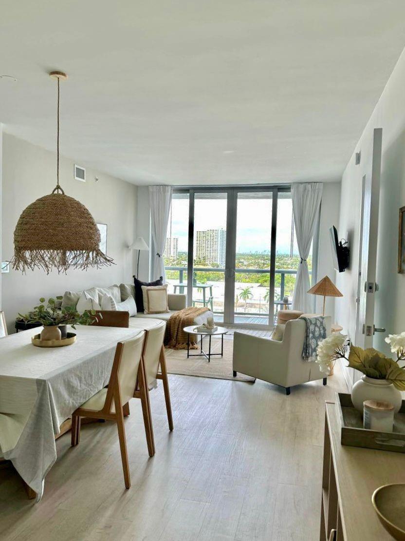 Photo of 2602 Hallandale Beach  #R1010, Hallandale Beach, Florida, 33009 - Photo 1