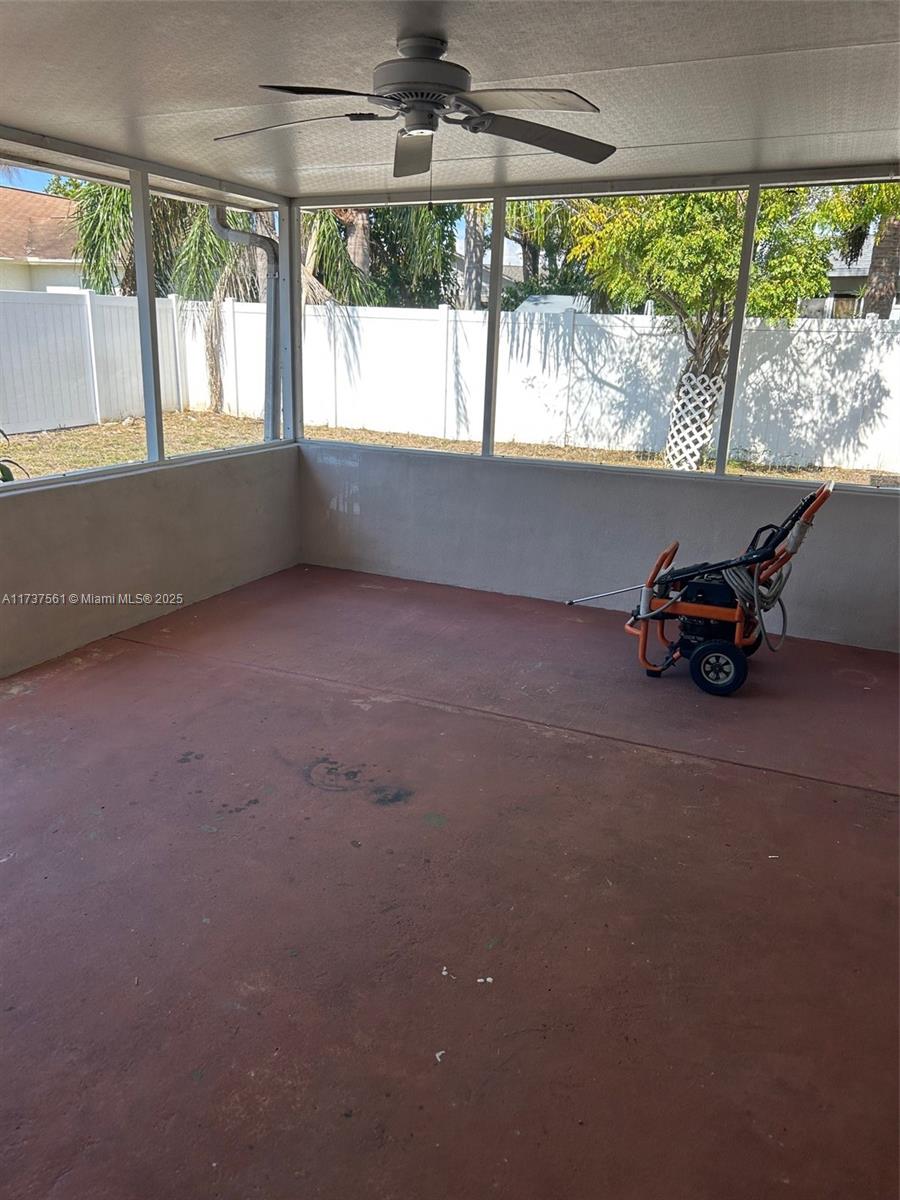 Ver detalles 7403 3 / 2 1875 sq. ft. $ 2026-04-07 0 foto
