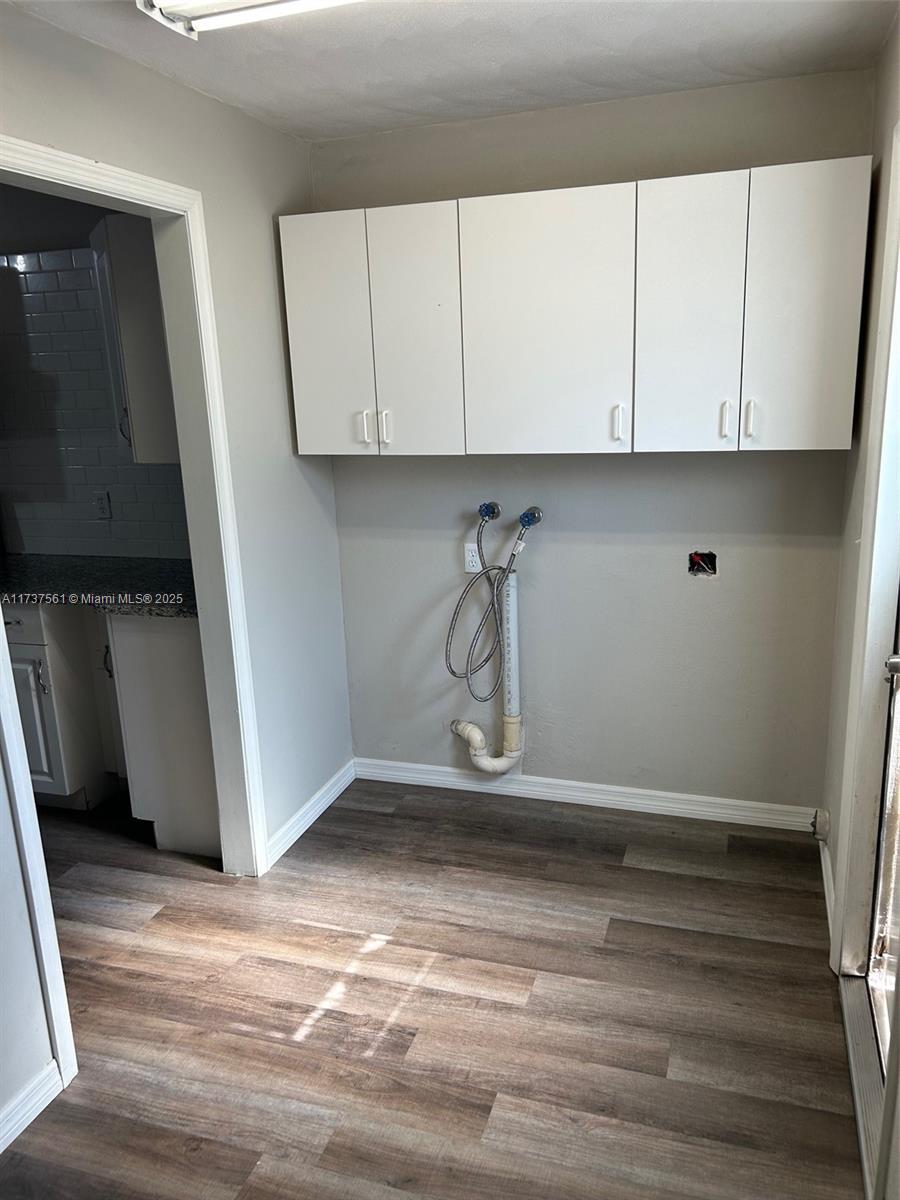 Ver detalles 7403 3 / 2 1875 sq. ft. $ 2026-04-07 0 foto