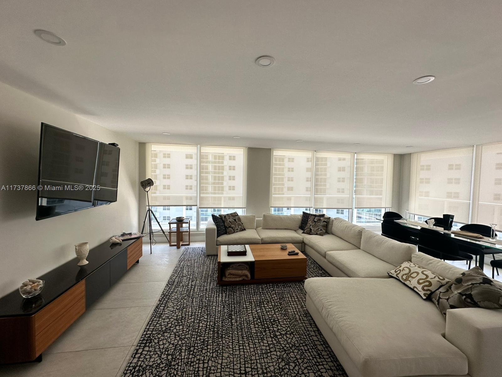 Photo of 2751 Ocean Dr #508S, Hollywood, Florida, 33019 -