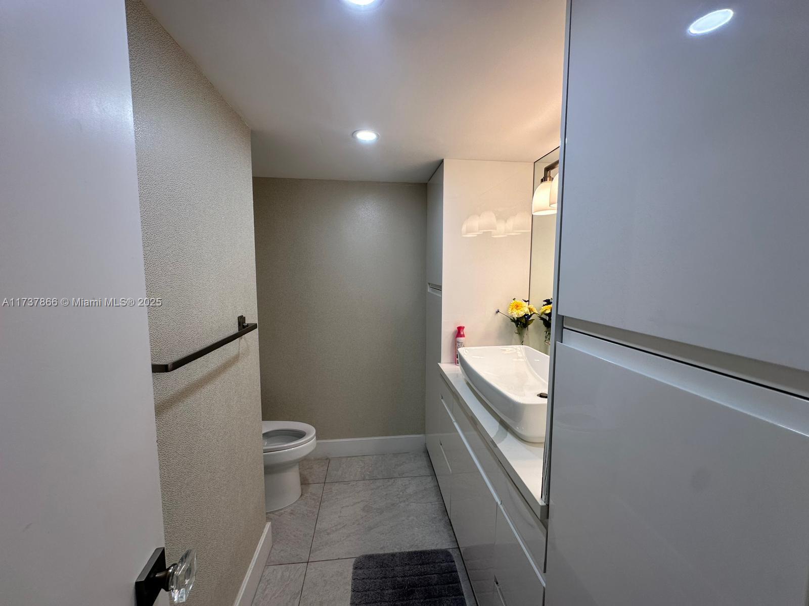 Photo of 2751 Ocean Dr #508S, Hollywood, Florida, 33019 -