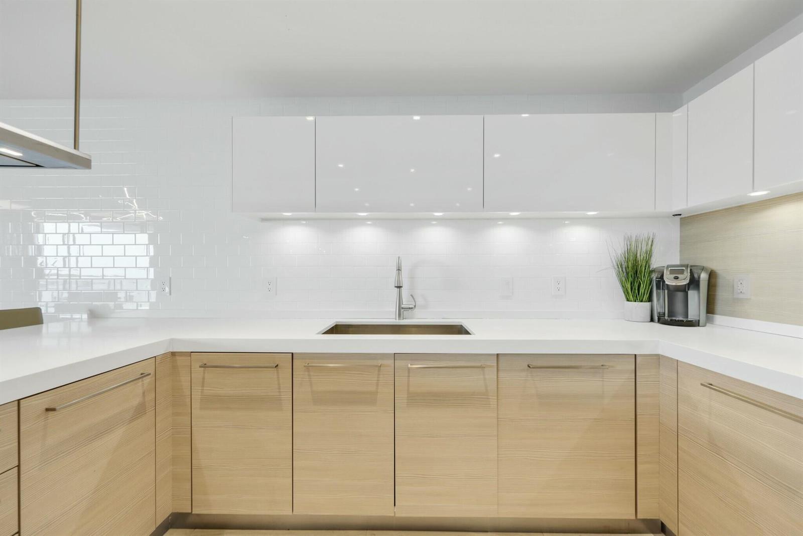 Photo of 17301 Biscayne  #707, North Miami Beach, Florida, 33160 - tempImageMqpzEy