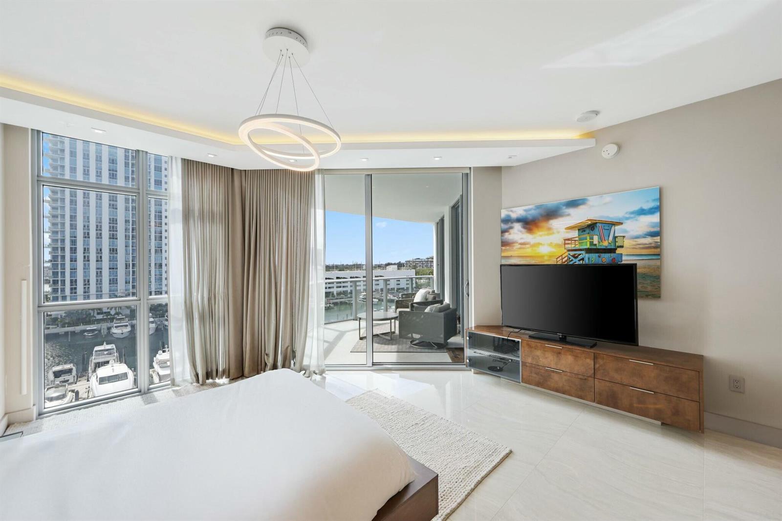 Photo of 17301 Biscayne  #707, North Miami Beach, Florida, 33160 - tempImageKpDTbn