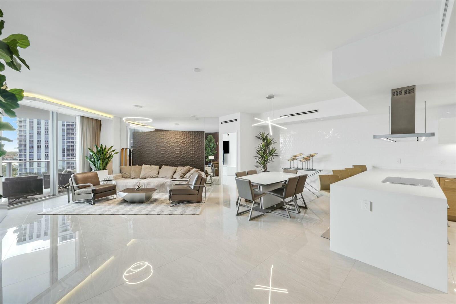 Photo of 17301 Biscayne  #707, North Miami Beach, Florida, 33160 - tempImageUuEOBa