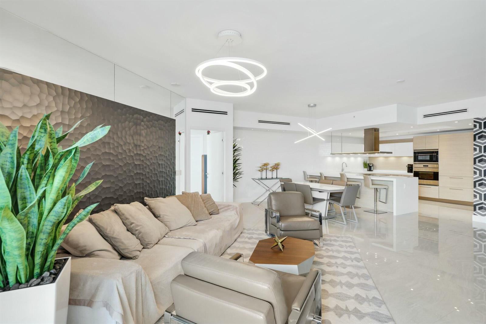 Photo of 17301 Biscayne  #707, North Miami Beach, Florida, 33160 - tempImage0PQGkJ