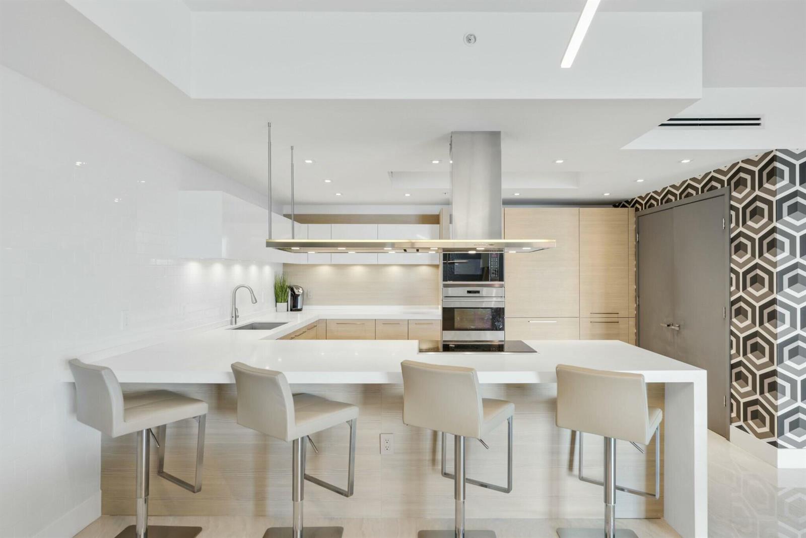 Photo of 17301 Biscayne  #707, North Miami Beach, Florida, 33160 - tempImage1BVfB6