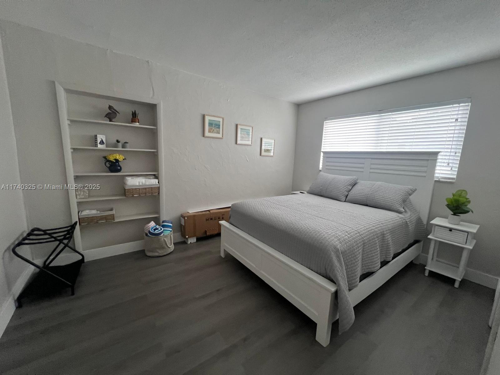 See details / 2146 sq. ft. $ 2025-02-06 0 Photo