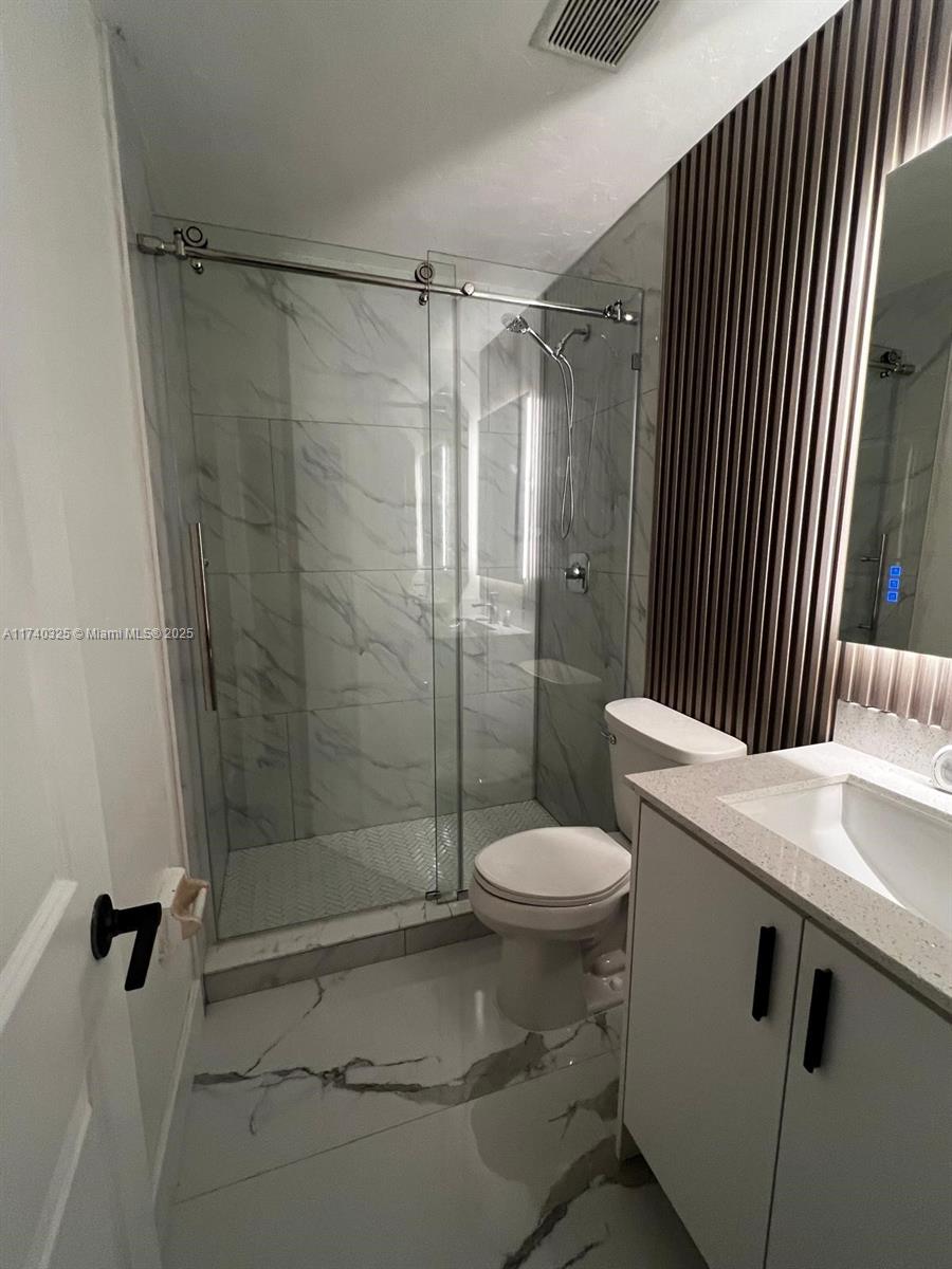 See details / 2146 sq. ft. $ 2025-02-06 0 Photo