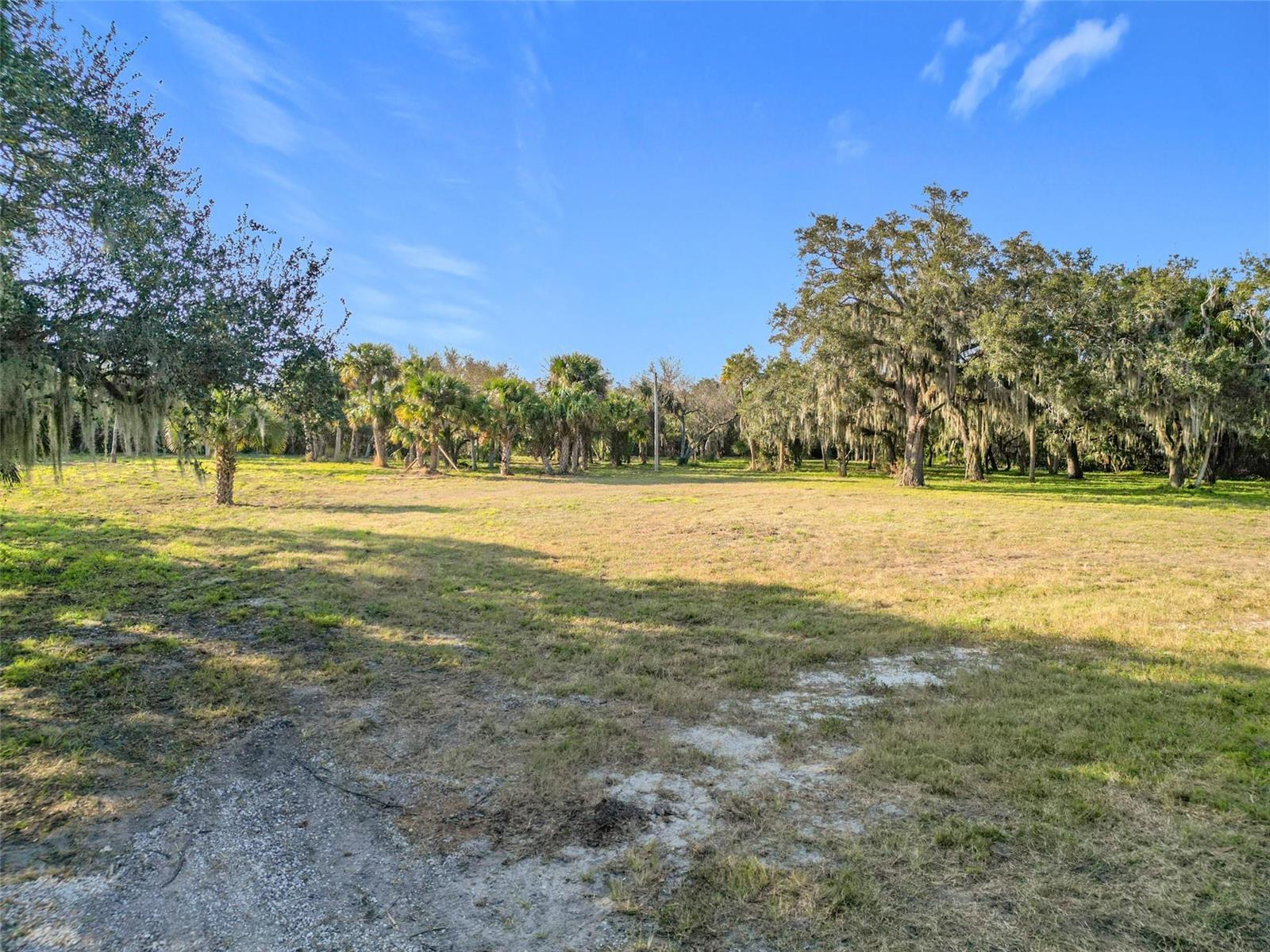   / 0  sq. ft. $ 2025-08-13 0 foto