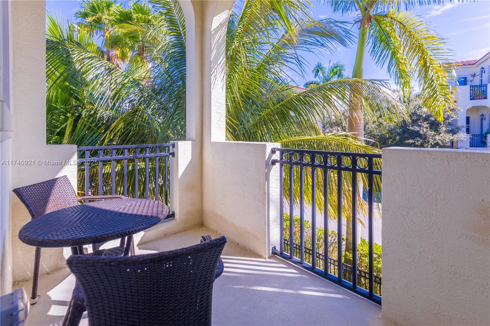 See details 1799 4 / 4 2928 sq. ft. $ 2025-11-07 0 Photo