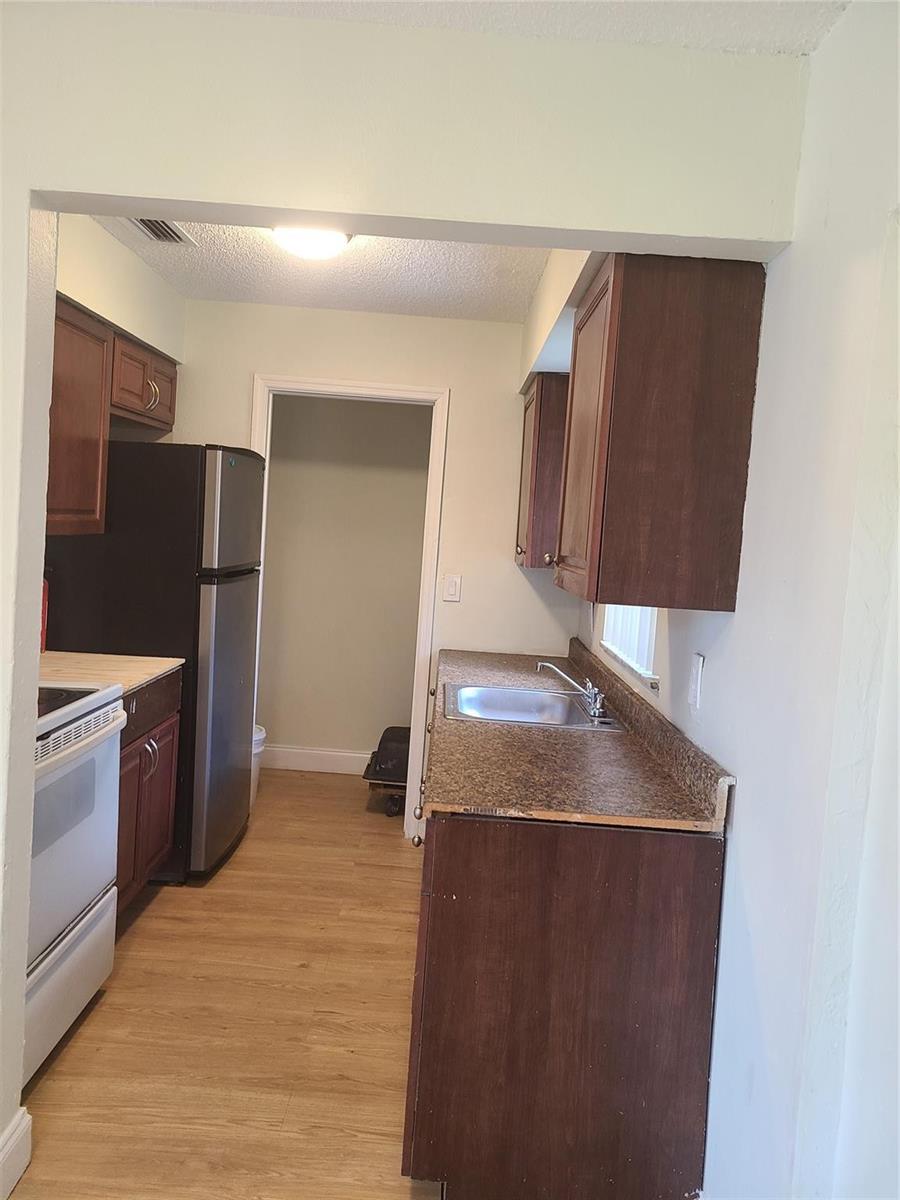 Ver detalles / 0 1820 sq. ft. $ 2026-06-09 0 foto