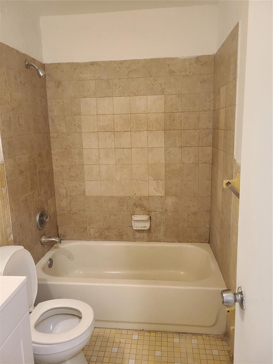 Ver detalles / 0 1820 sq. ft. $ 2026-06-09 0 foto