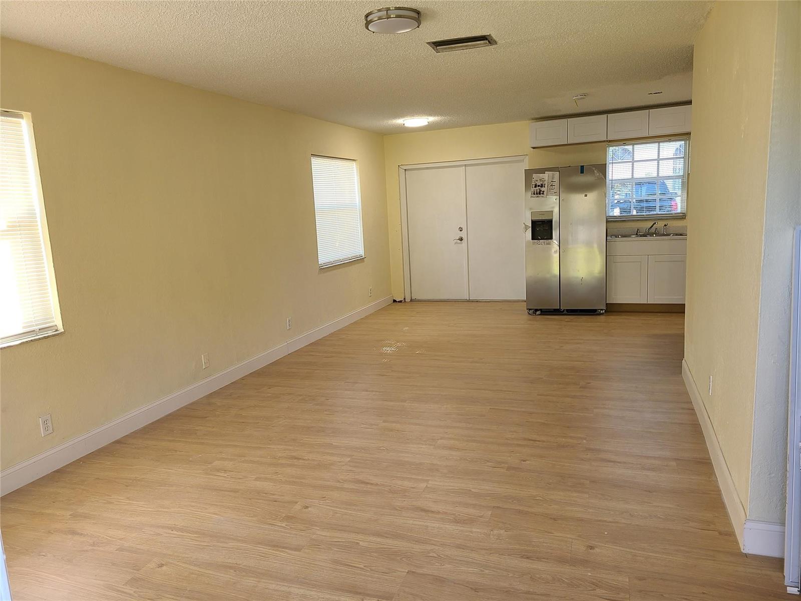Ver detalles / 0 1820 sq. ft. $ 2026-06-09 0 foto