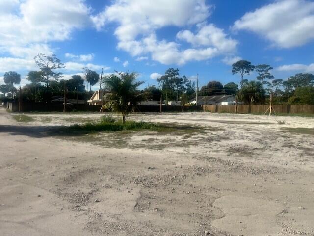   / 0  sq. ft. $ 2026-02-13 0 foto