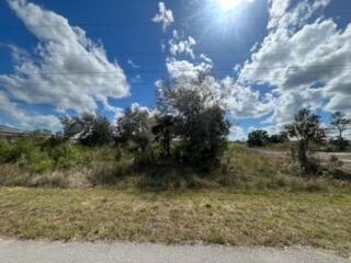 See details / 0 sq. ft. $ 2025-11-06 0 Photo